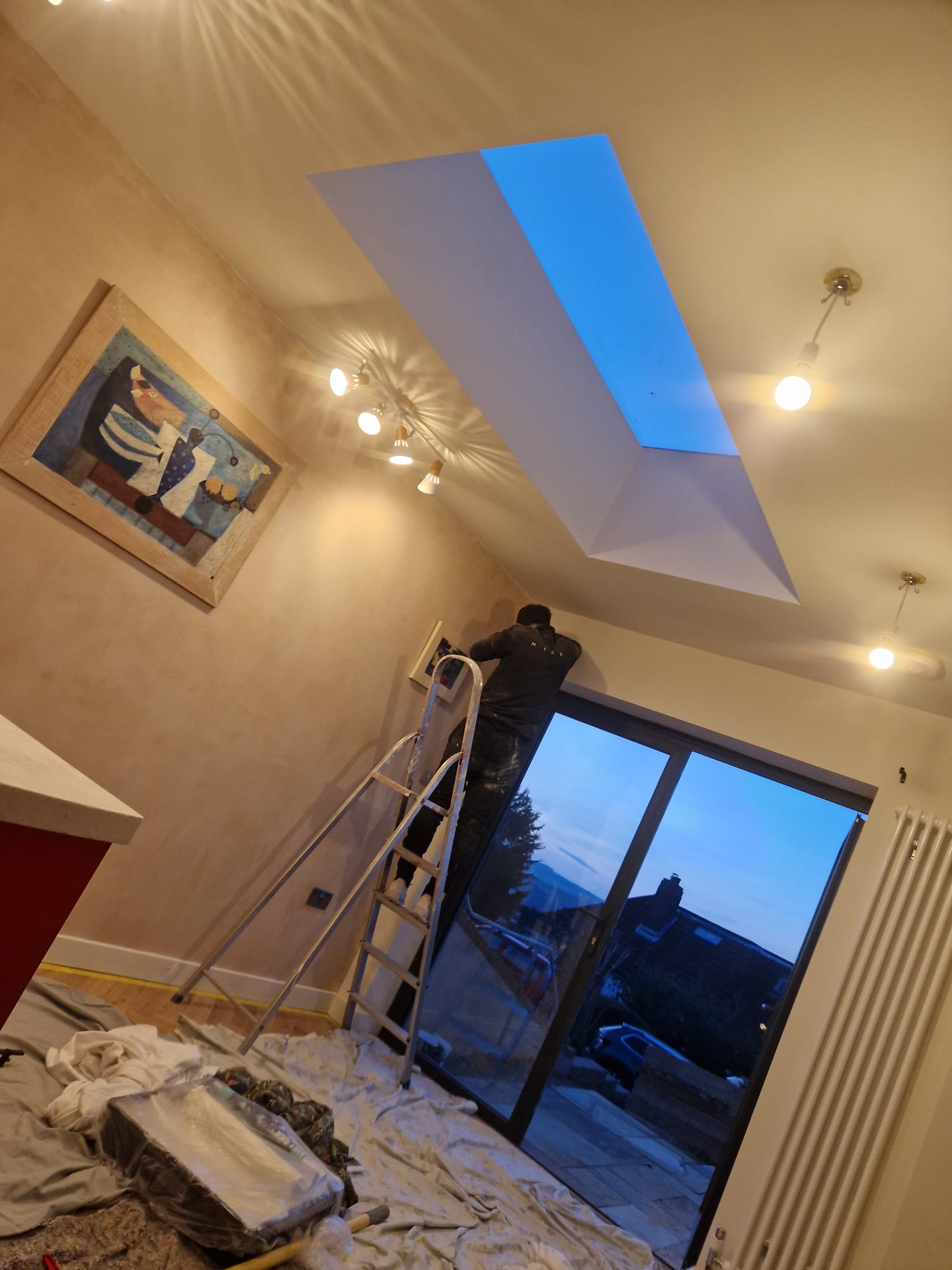 Skylight & sliding doors in an extension